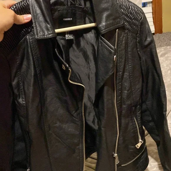Forever 21 biker jacket - Picture 3 of 5